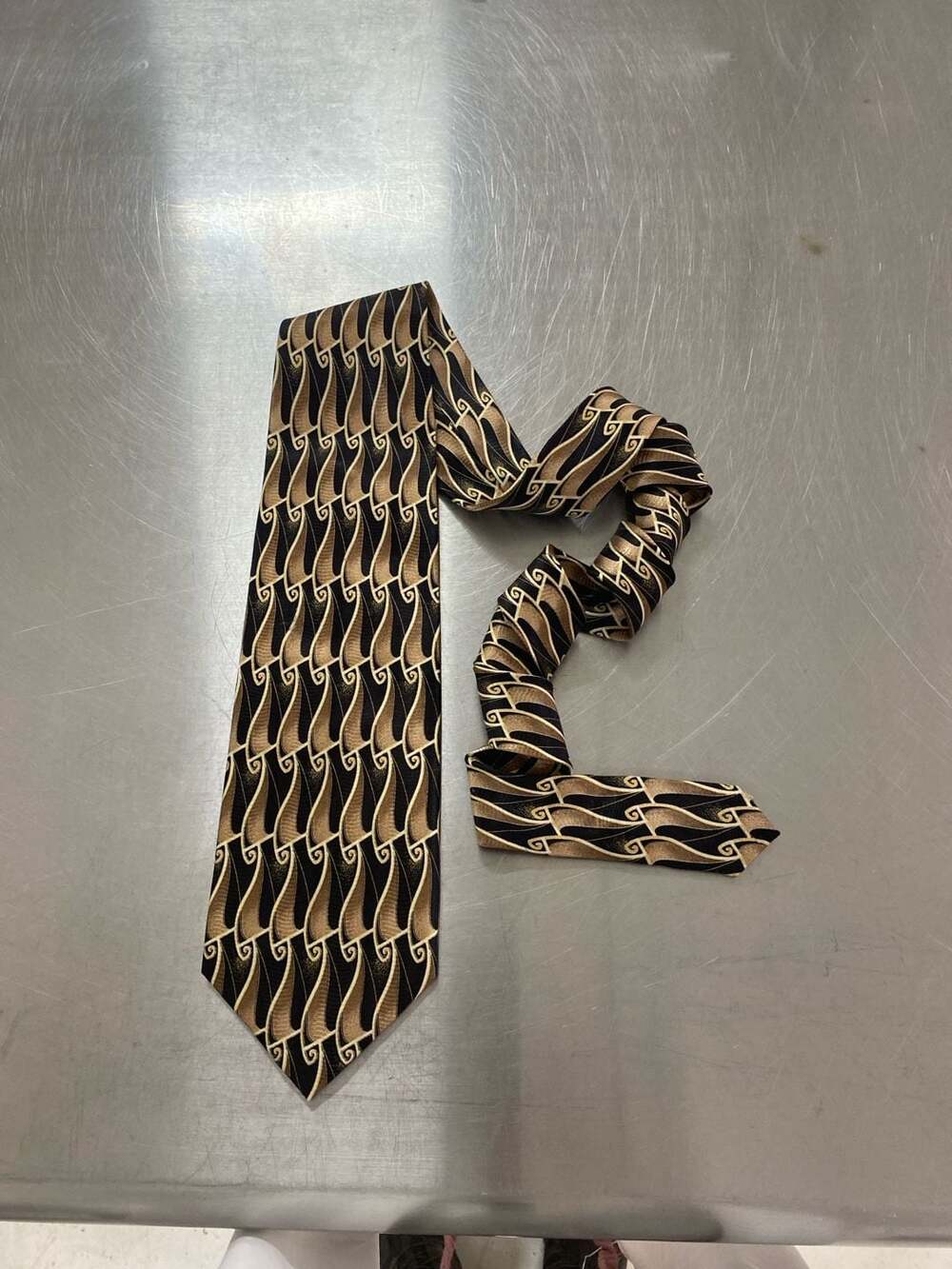 Giorgio Bissoni Gold and Black Geometric Silk Tie